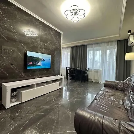 Diana Apartment *